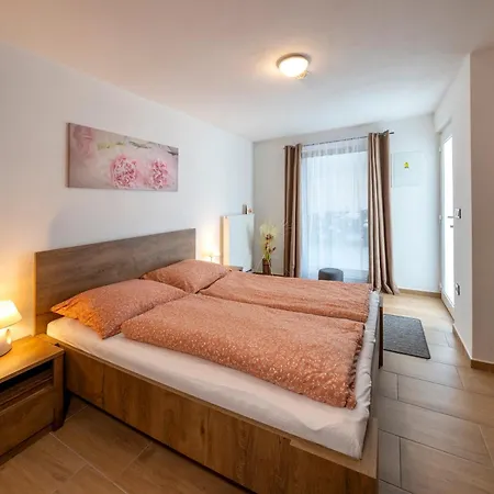 Apartmany Pod Namestim 2 Telc Exterior photo