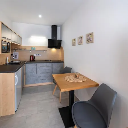 Apartmany Pod Namestim 2 Telc Exterior photo