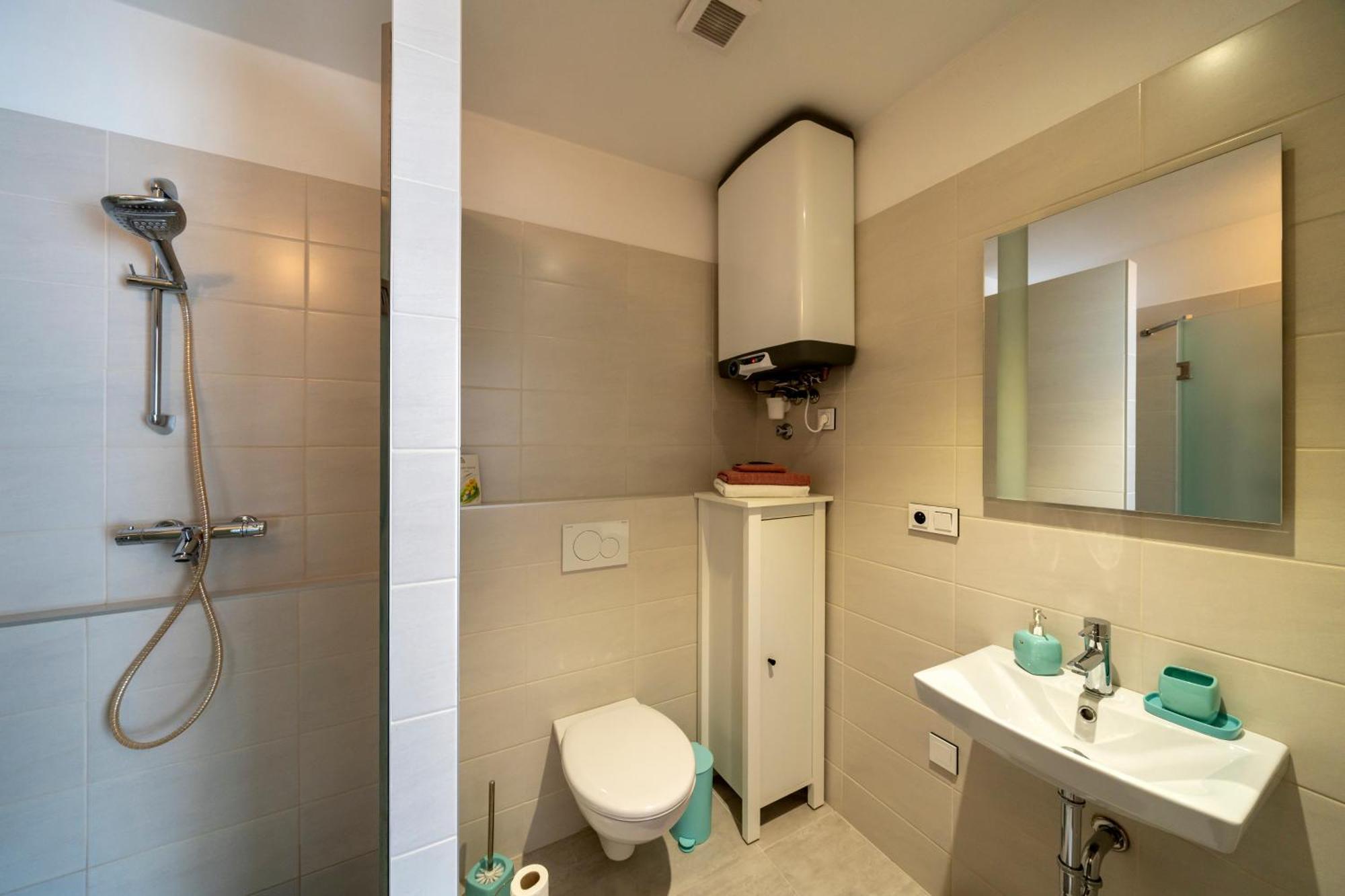 Apartment Pod Namestim 2 *